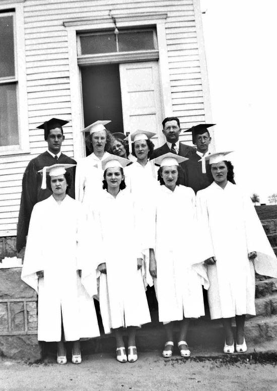 cghs-1943-grads